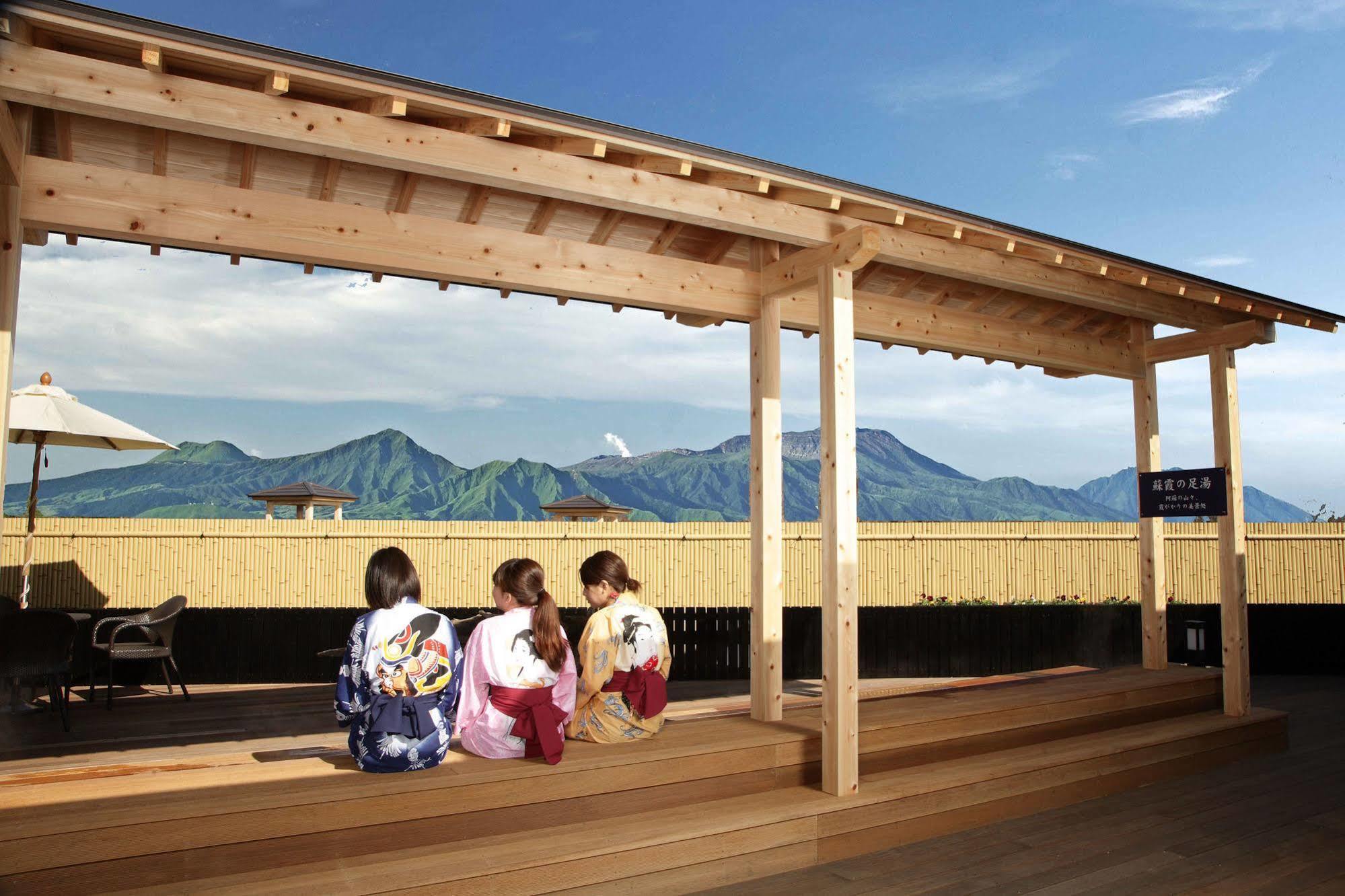 Hotel Yumeshizuku Minamiaso Bagian luar foto