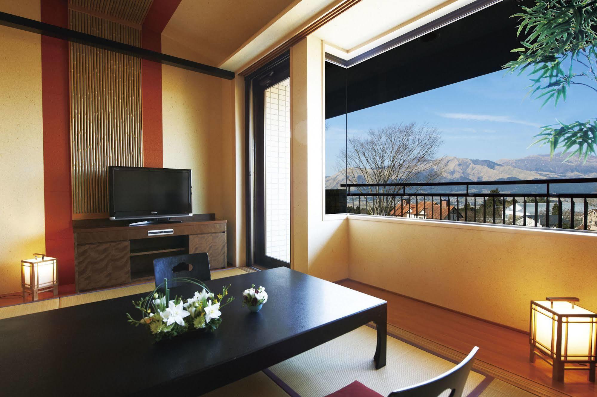 Hotel Yumeshizuku Minamiaso Bagian luar foto