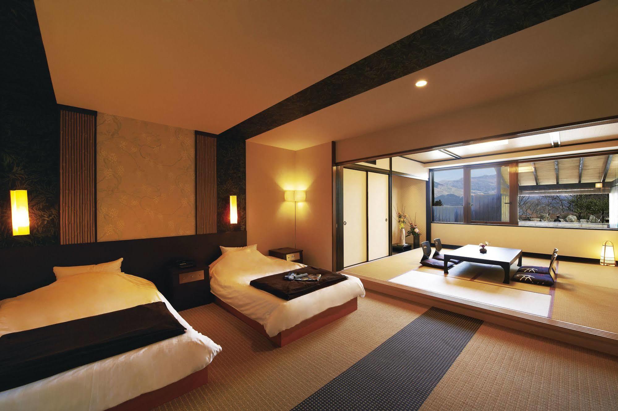 Hotel Yumeshizuku Minamiaso Bagian luar foto